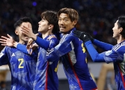 连胜终结！日本队足球赛事中意外爆冷取胜