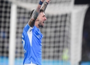 包含那不勒斯逆转胜佛罗伦萨，保持不败的词条