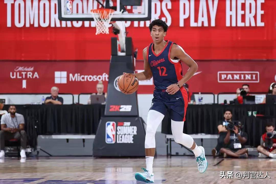 快船前途光明！，Faker新星比赛规则变更表现突出全场沸腾不已的简单介绍